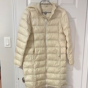 Aritzia TNA Women's Light Pearl White Puffer Coat
